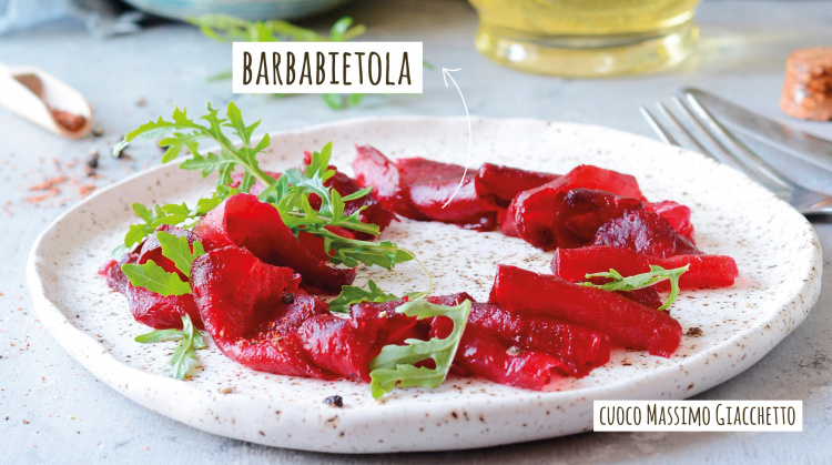 CARPACCIO DI BARBABIETOLA ROSSA E VINAIGRETTE ALLO ZENZERO E MANDORLE