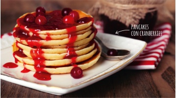 PANCAKES VEGAN CON CRANBERRIES  