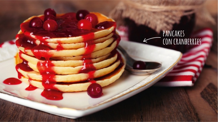 PANCAKES VEGAN CON CRANBERRIES  