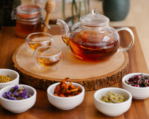 rimedi naturali per la digestione dopo pranzi abbondanti