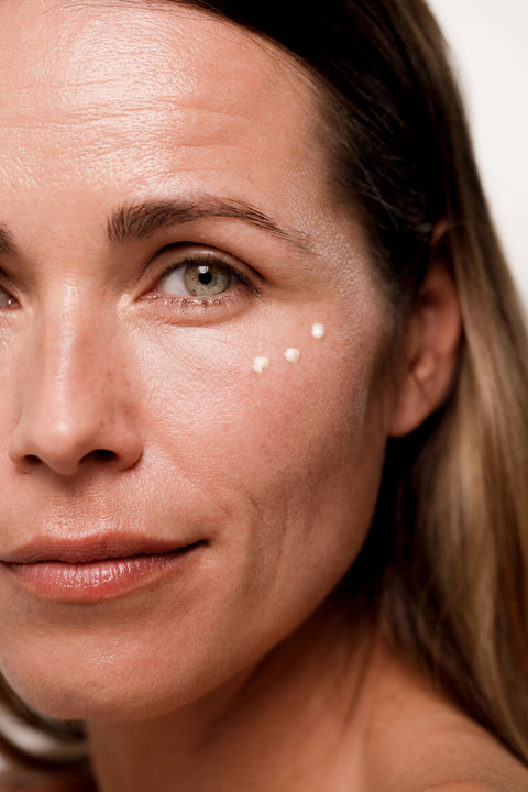 CREMA RIGENER.CONT.OCCHI 15ml.HAUSCHKA