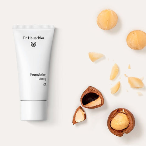FOUNDATION 05 30ml.HAUSCHKA