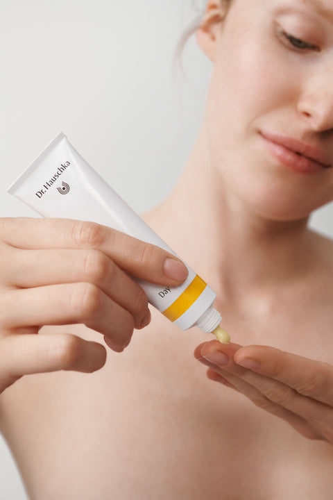 CREMA ALBICOCCA GIORNO 30ml.HAUSCHKA